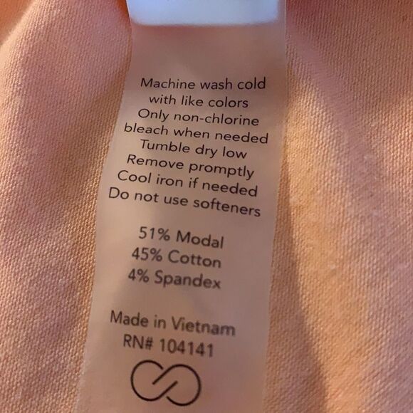 CALIA by Carrie Underwood Sleeveless long T-shirt cris crosses in back medium - Picture 5 of 7